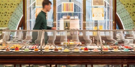 Pasticceria Marchesi, storia del caffè icona di Milano 